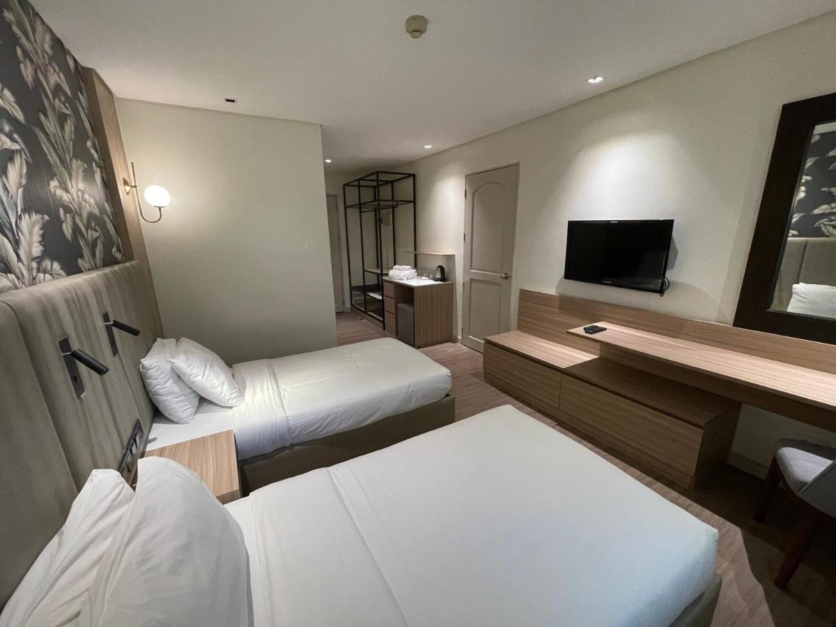 Luisita Central Park Hotel Tarlac City Kamer foto