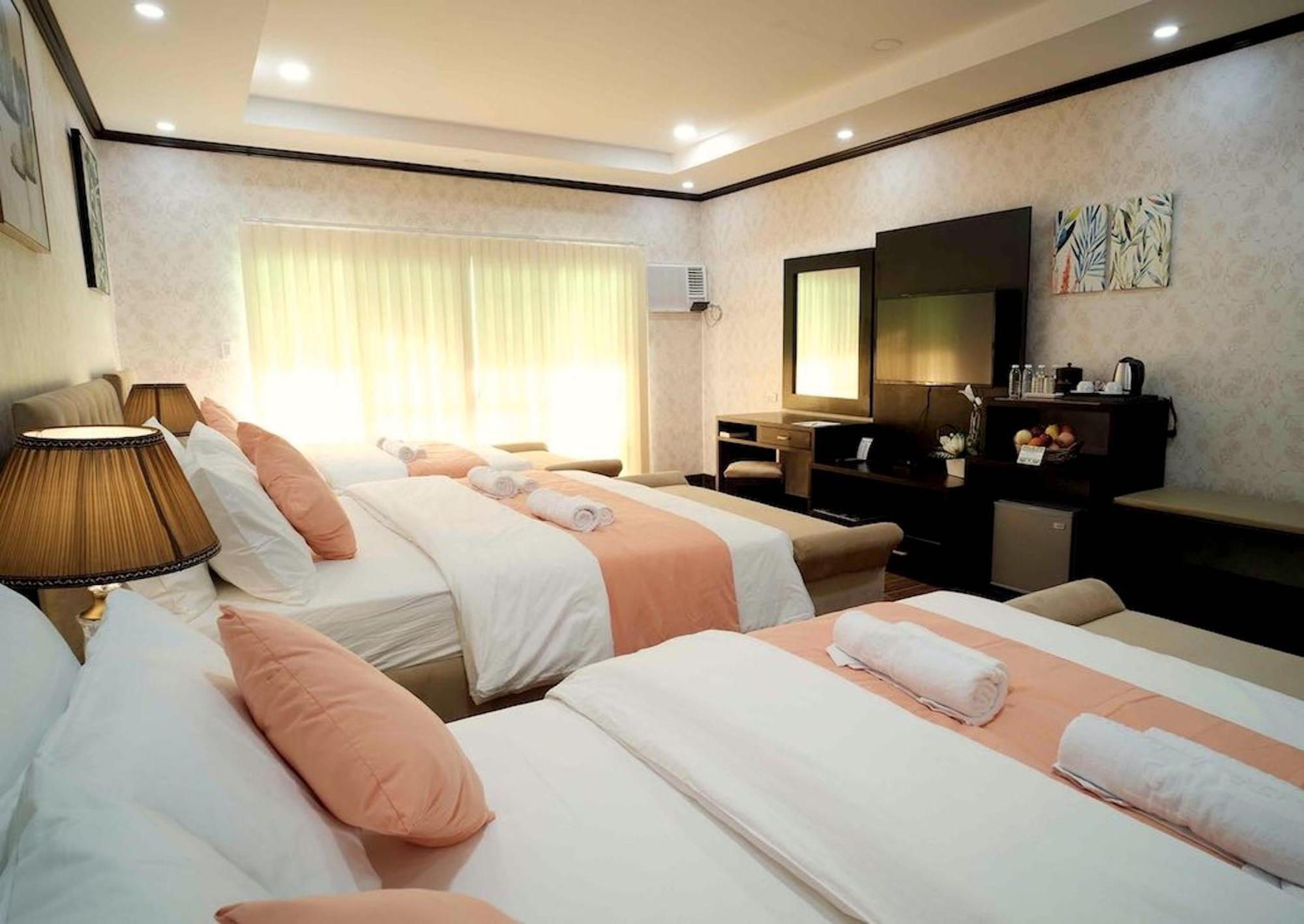 Luisita Central Park Hotel Tarlac City Kamer foto