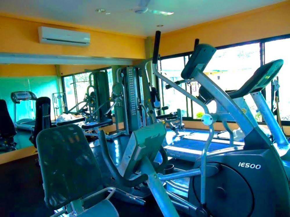 Luisita Central Park Hotel Tarlac City Buitenkant foto